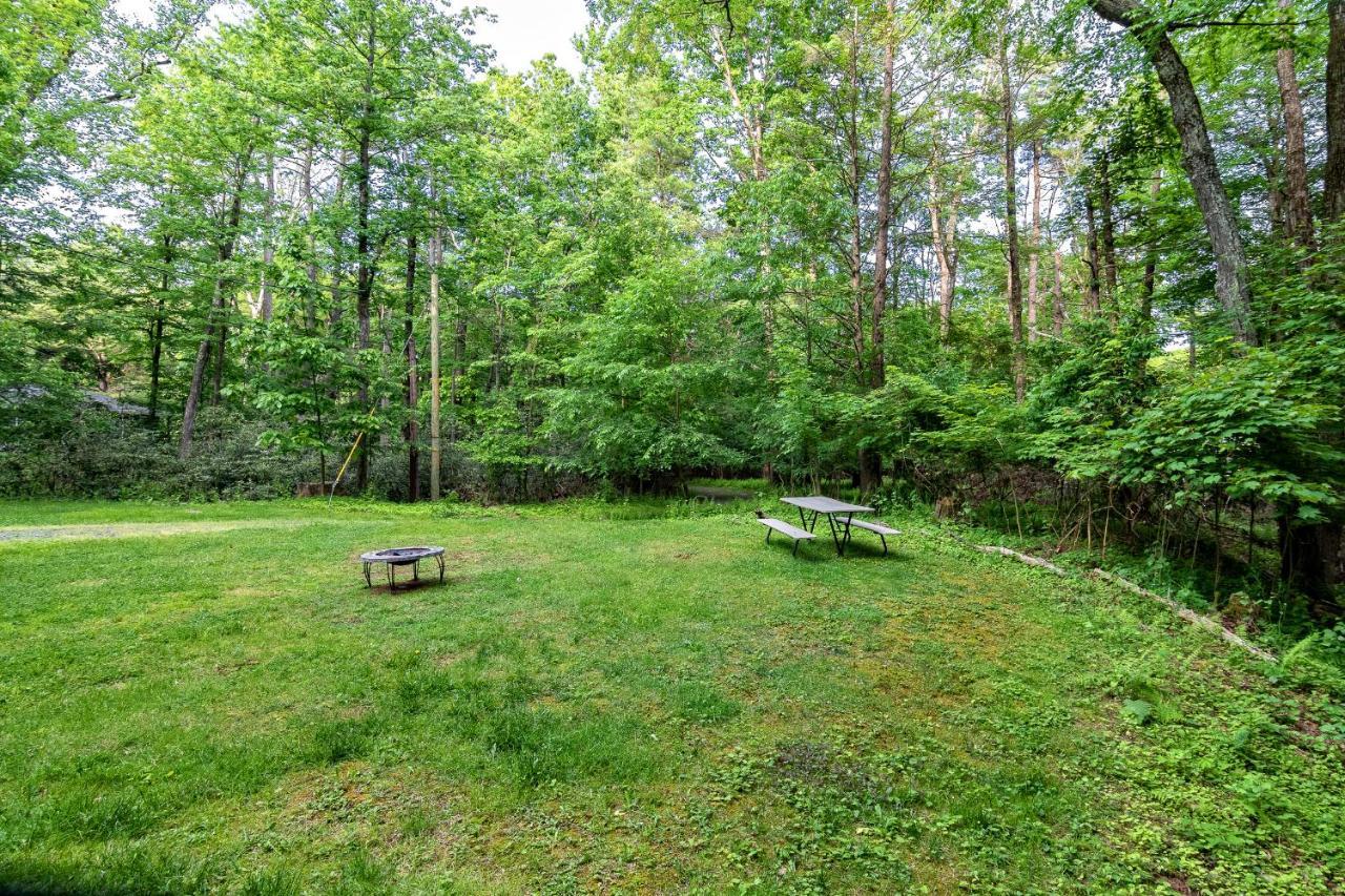 Camelback Cottage - On One Acre & Near Local Attractions 坦纳斯维尔 外观 照片